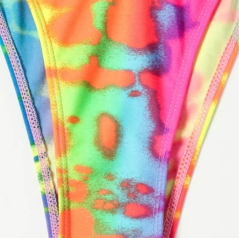 Bright colored Bikini - Picture 7 of 7